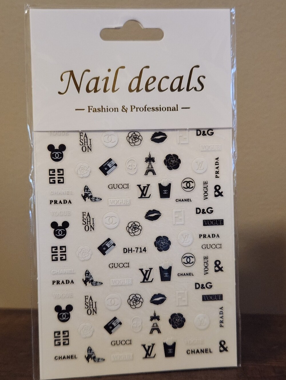 NAIL DECALS, WHITE/BLACK